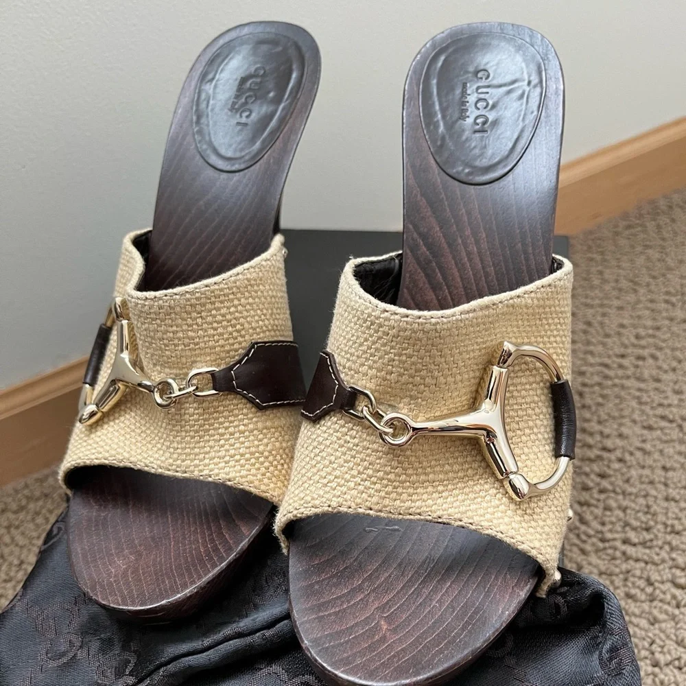 Vintage Gucci heels - Picture 7 of 11